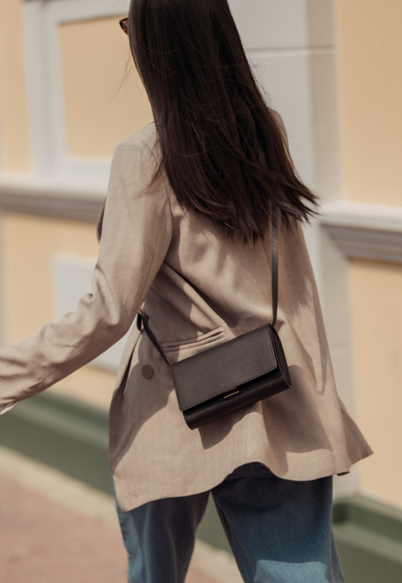 Freda - Cross & Clutch