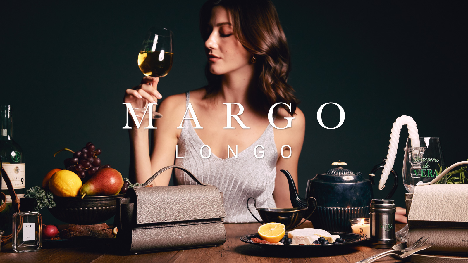 VERA Margo Longo in Frosted Gray