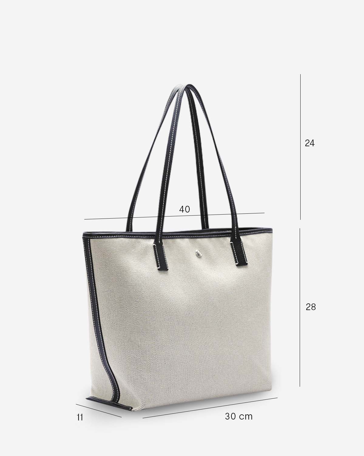 VERA Carrie in Canvas กระเป๋าทรง Tote bag ทำจากผ้าแคนวาสกันน้ำ