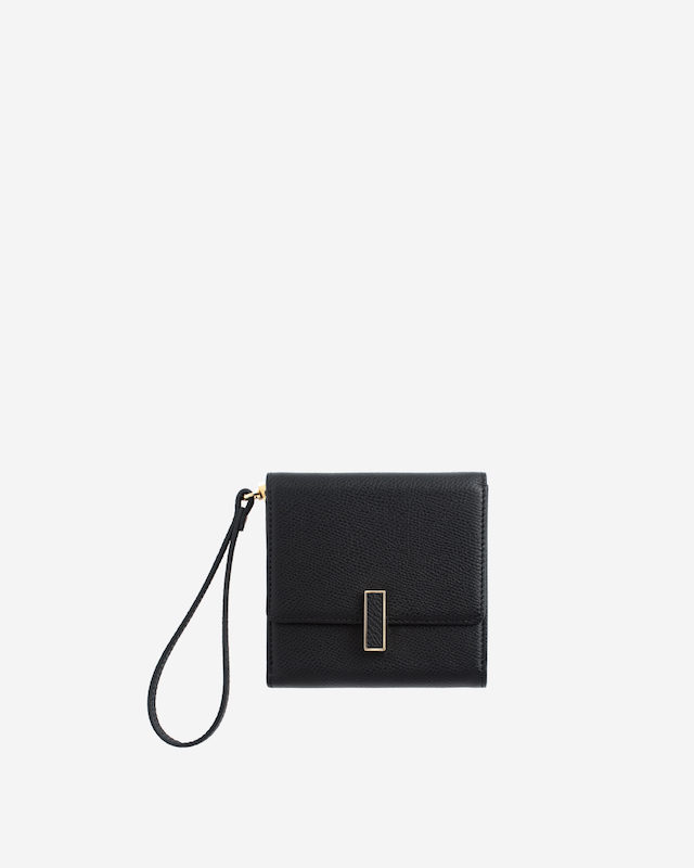 VERA Valen in Jet Black